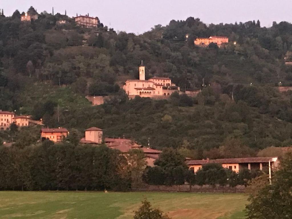 B&B I Colli Di Bergamo Alta Valbrembo 外观 照片
